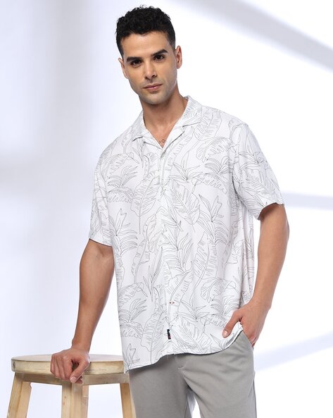 Men Leaf Print Regular Fit Shirt