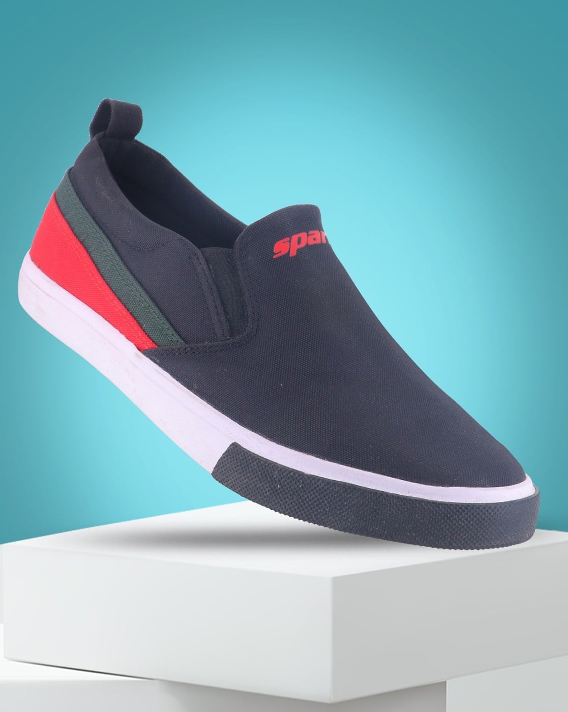 Men Slip-On Round-Toe Casual Shoes