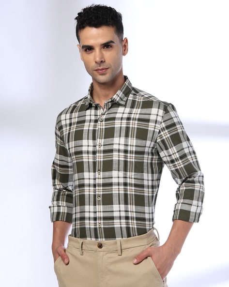 Men NP 35 Checked Slim Fit Cotton Shirt with Patch Pocket