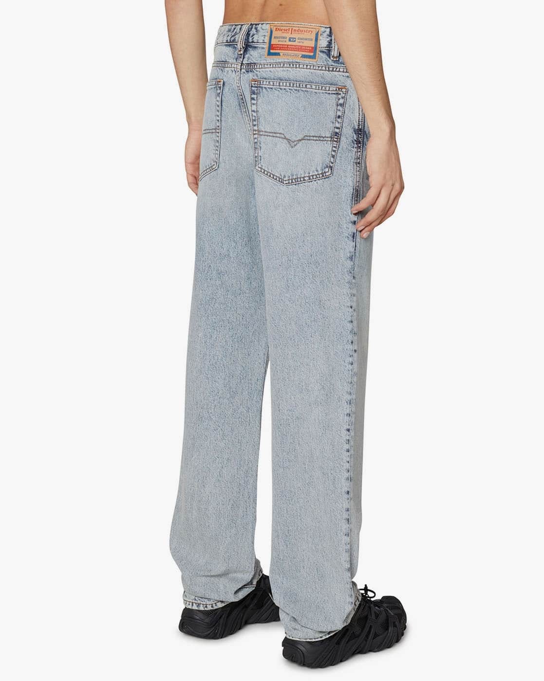 【DIESEL】STRAIGHT JEANS 1955 D-REKIV BLUE 1955 D-Rekiv Man: Straight Medium blue Jeans | Diesel
