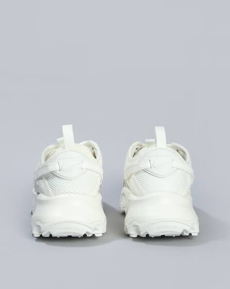 Buy White Sports Shoes for Women by NIKE Online | Ajio.com