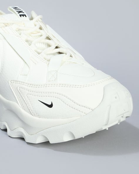 nike tc7900 all white