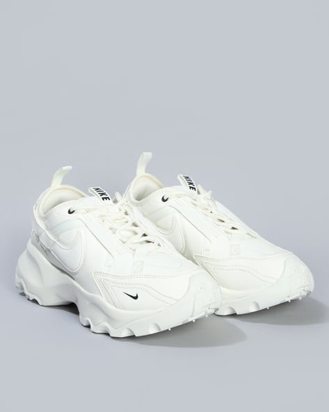 NIKE ナイキ TC 7900 ホワイト Buy NIKE Women TC 7900 Low-Top Running Shoes | White Color Women