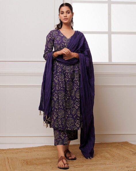 Women Embroidery Straight Kurta Set