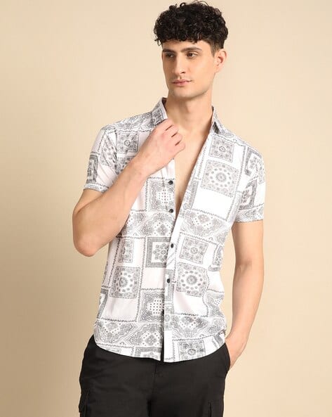 Voroxy X AG Men Graphic Print Regular Fit Shirt