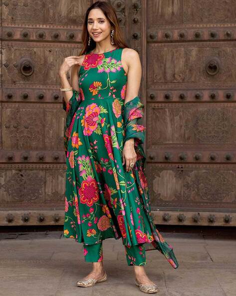 Women Floral Straight Kurta Set