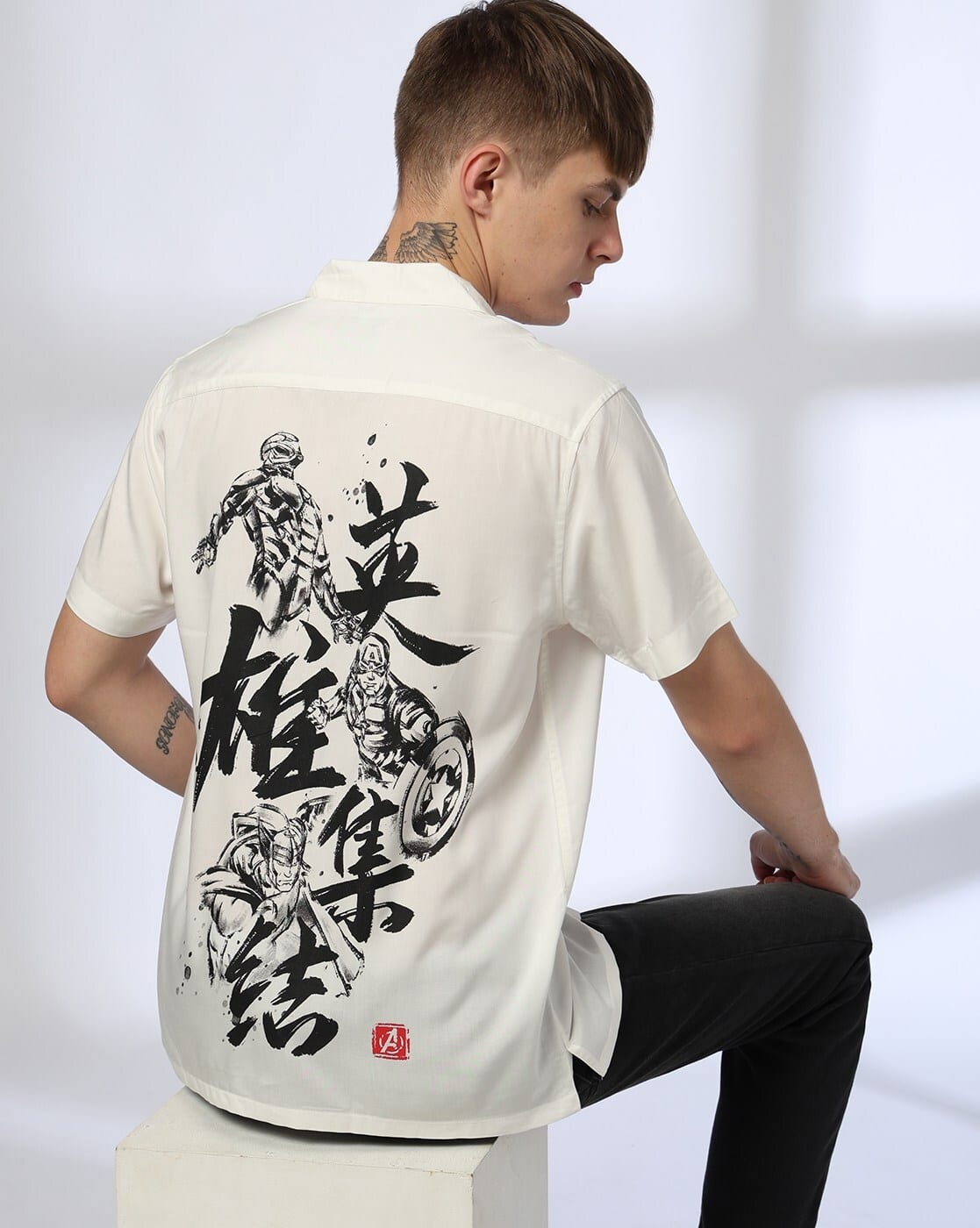 メンズウェア 3143 8g shoot LOGO PRINT MOCK NECK SHIRT メンズウェア 3143 8g shoot LOGO PRINT MOCK NECK SHIRT AOP