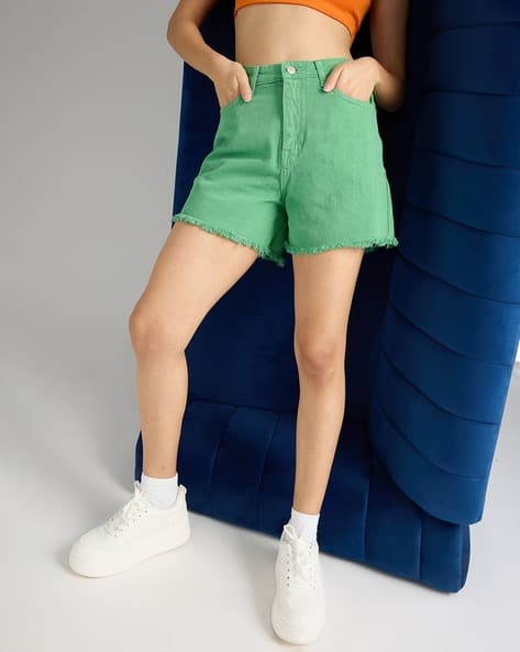 Women High-Rise Casual Raw Edge Denim Shorts