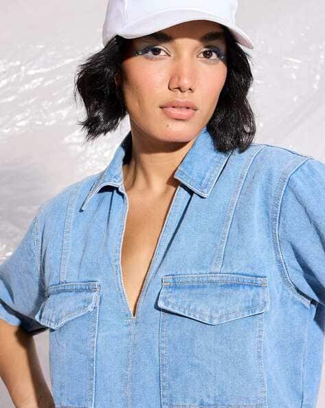 Women Collar Neck Pocket Detailing Denim Shirt Style Crop Top