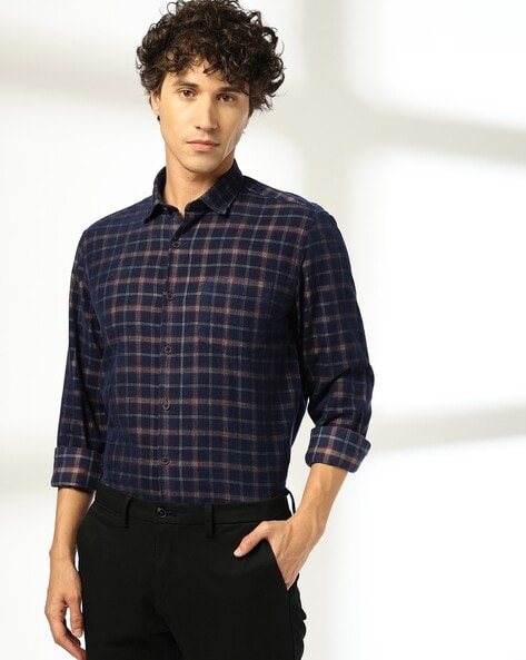 Men Checked Slim Fit Cotton Shirt with Patch Pocket