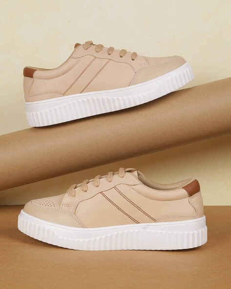 Metro Women Lace-Up Sneakers