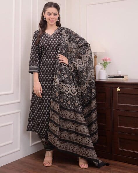 FABNEX Women Printed A-Line Kurta with Pants & Dupatta