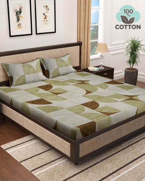 KLOTTHE 130 GSM Geometric Print Double Bedsheet with Pillow Covers