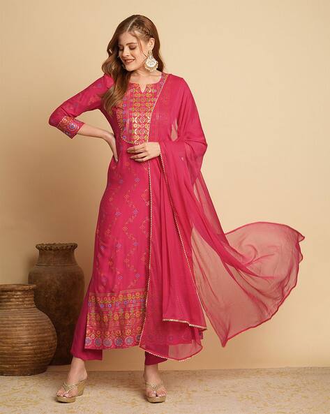 GOSRIKI Women Floral Print Straight kurta with Pants & Dupatta