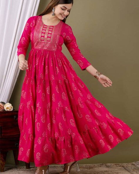 Women Embroidered Anarkali Kurta