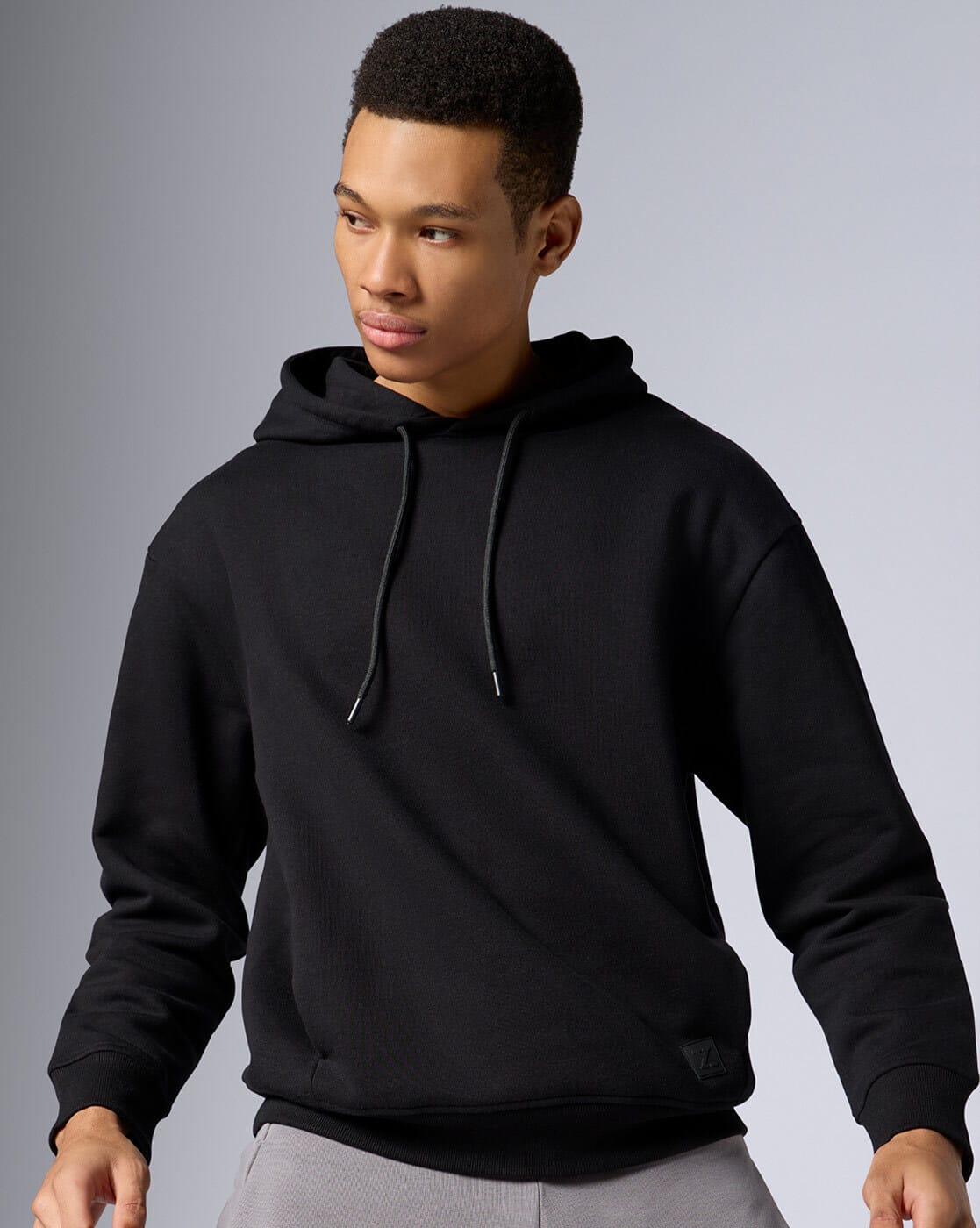 -1117Wx1400H-700669546-black-