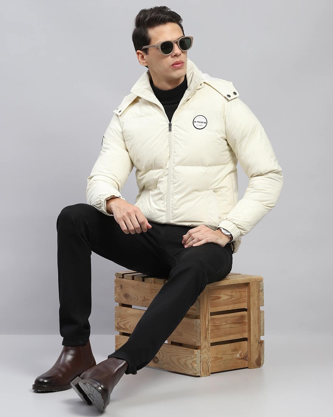 Cropped Puffer Jacket Men Outfit Beige Puffer Jacket Outfit Men