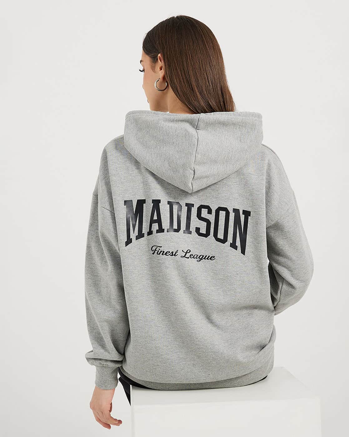 -1117Wx1400H-700675950-grey-