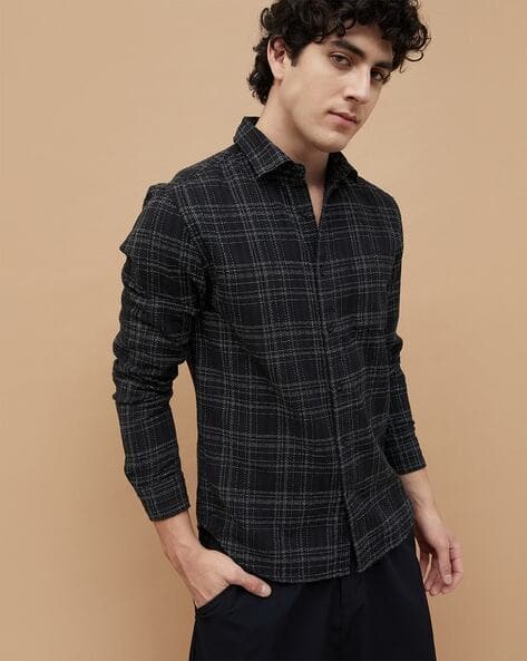Fame forever by lifestyle Men Checked Regular Fit Shirt with Spread Collar