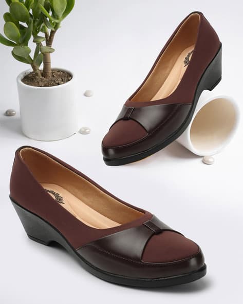 H.M. LADIES FOOTWEAR Women Round-Toe Heeled Shoes