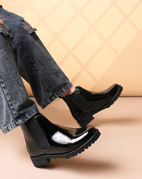 Price History of FASHION VICTIM Women Ankle-Length Chelsea Boots