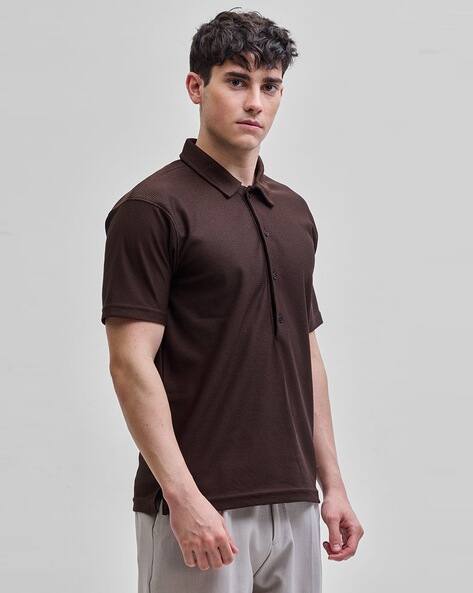 Men Textured Slim Fit Polo T-shirt