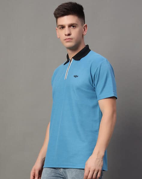 Men Zip-Up Regular Fit Polo T-Shirt