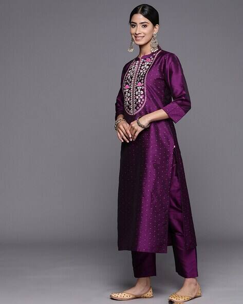 Varanga Women Embroidered Straight Kurta with Pants & Dupatta