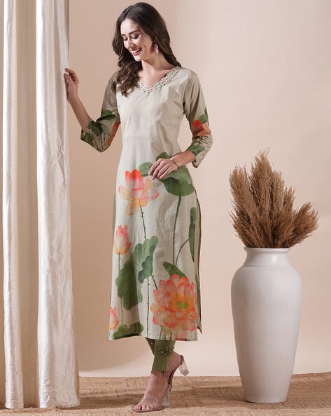 Women Printed Kurta with 3/4th Sleeves