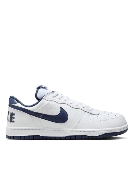 Low top nike sneakers online