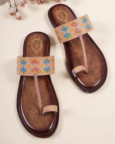 Women Flat Sandals with PU upper