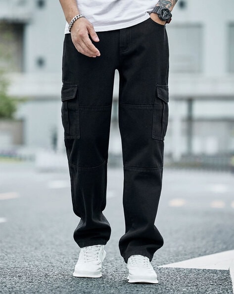 Men Relaxed Fit Jeans with Insert Pockets