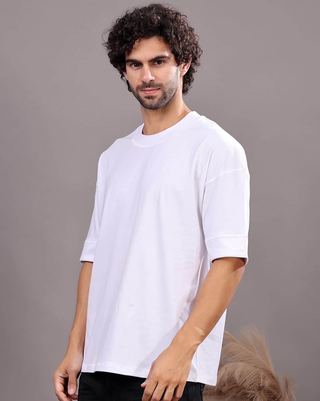 -1117Wx1400H-700698467-white-