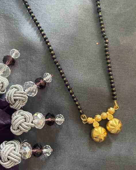 Buy Gold TraditionalJewellery for Women by Digital Dress Room