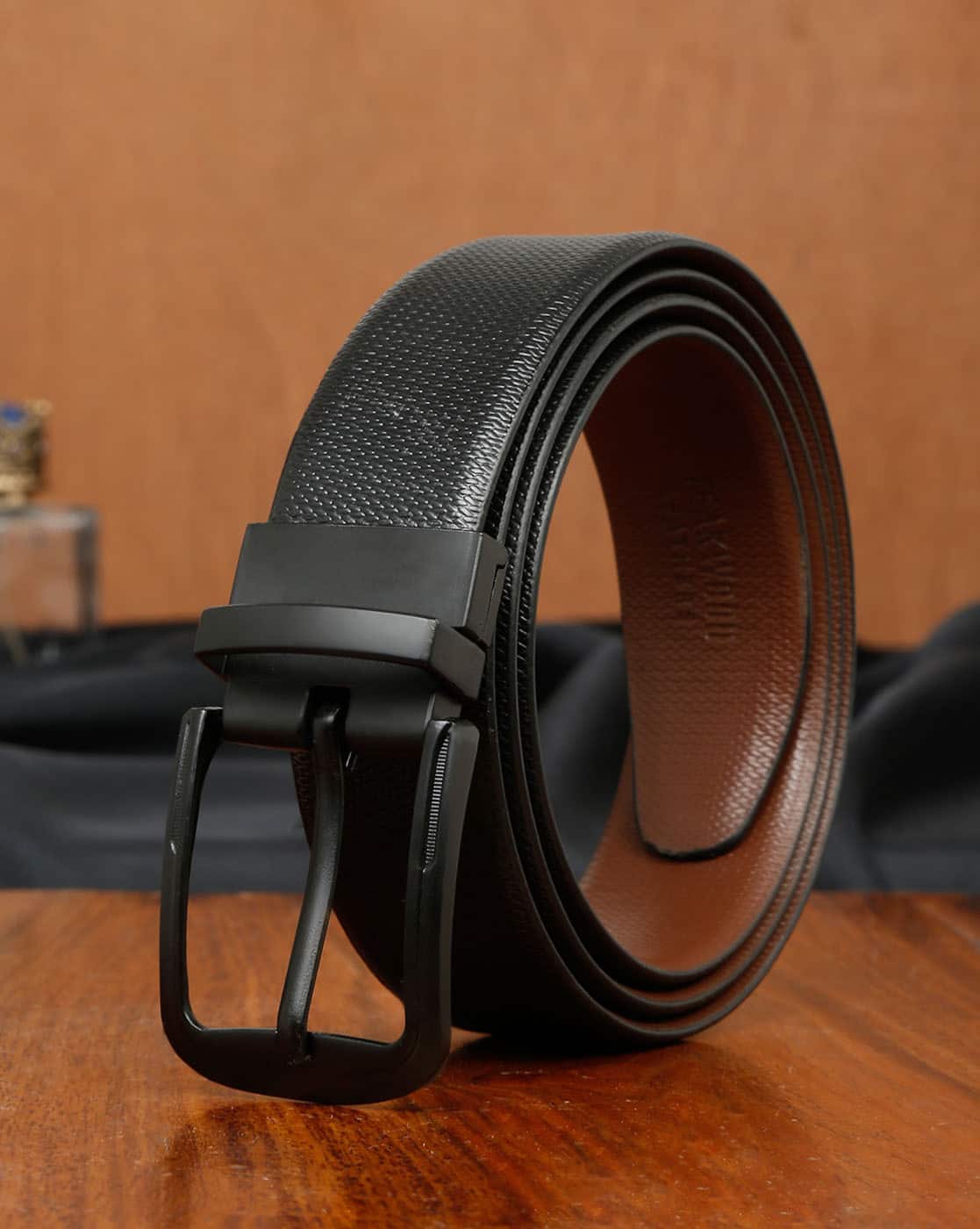 Men Texture Leather Reversible Belt
