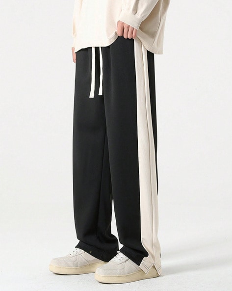 Men Mid-Rise Relaxed Fit Pants