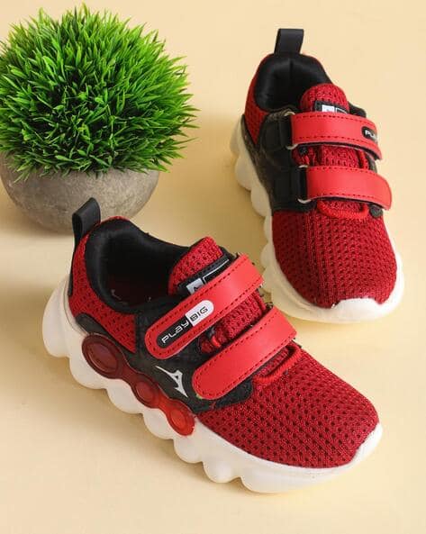 Shoes With Mesh Upper