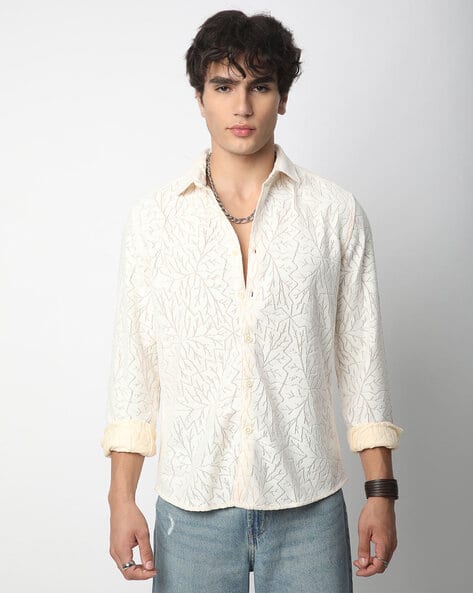 Buy Vastrado Men Slim Fit Crochet Shirt Online | Ajio.com