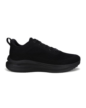 Sports shoes minimum price store