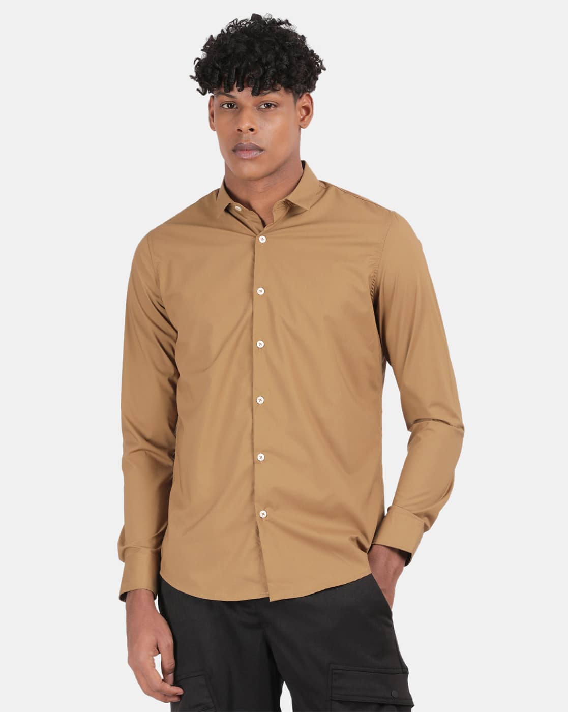 dress shirts that go with khakis What Color Shirt Goes with Khaki Pants