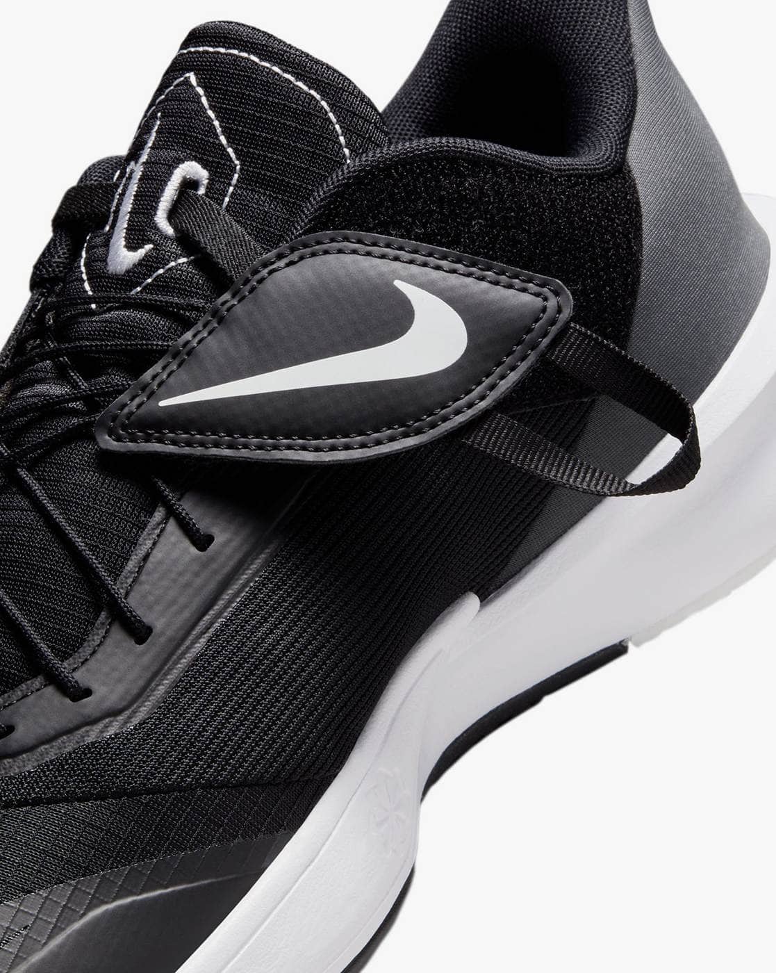 Buy Black Sports Shoes for Men by NIKE Online