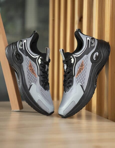 Men Low-Top Walking Shoes