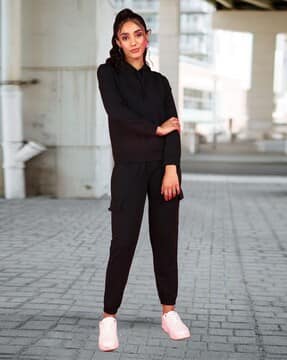 -288Wx360H-466717724-black-