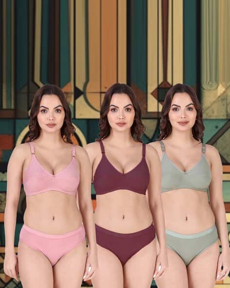 Women Pack of 3 Seamless Bras & Panties Set Women Pack of 3 Seamless Bras & Panties Set