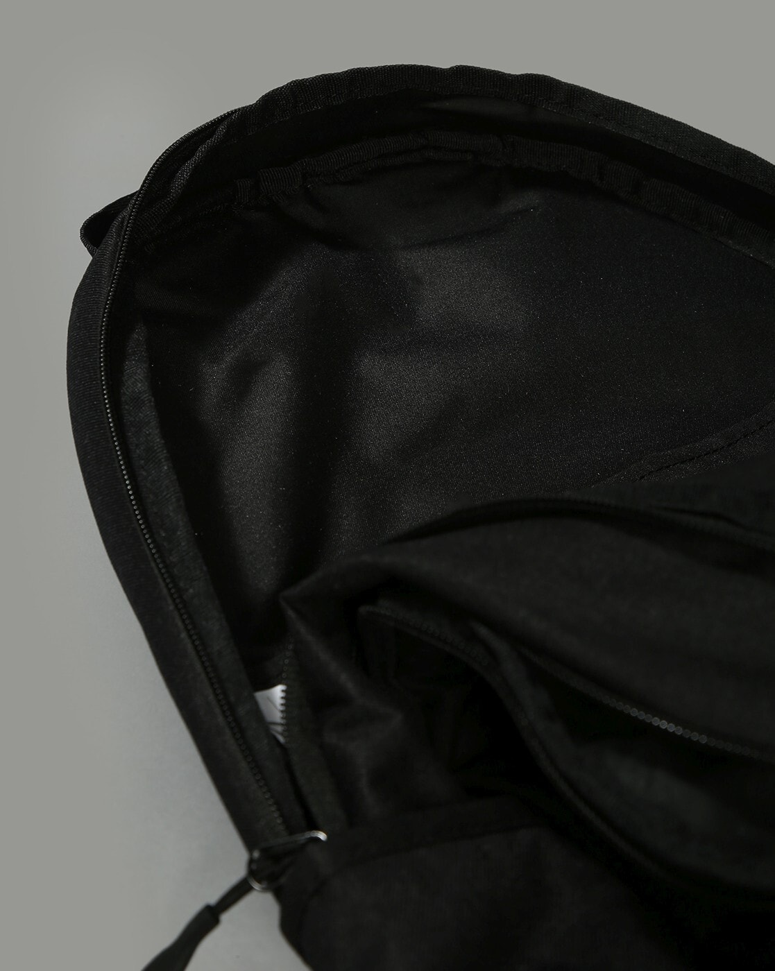 Nike elemental backpack inside on sale