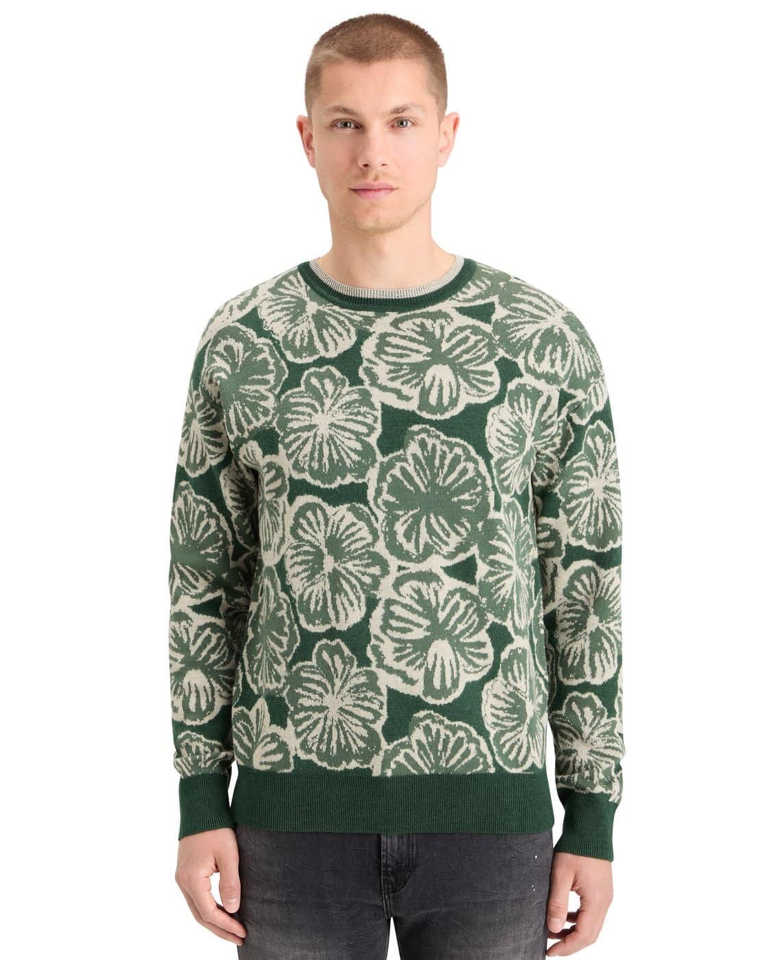 Buy SCOTCH & SODA Men Floral Print Jacquard Reg Online | Ajio.com