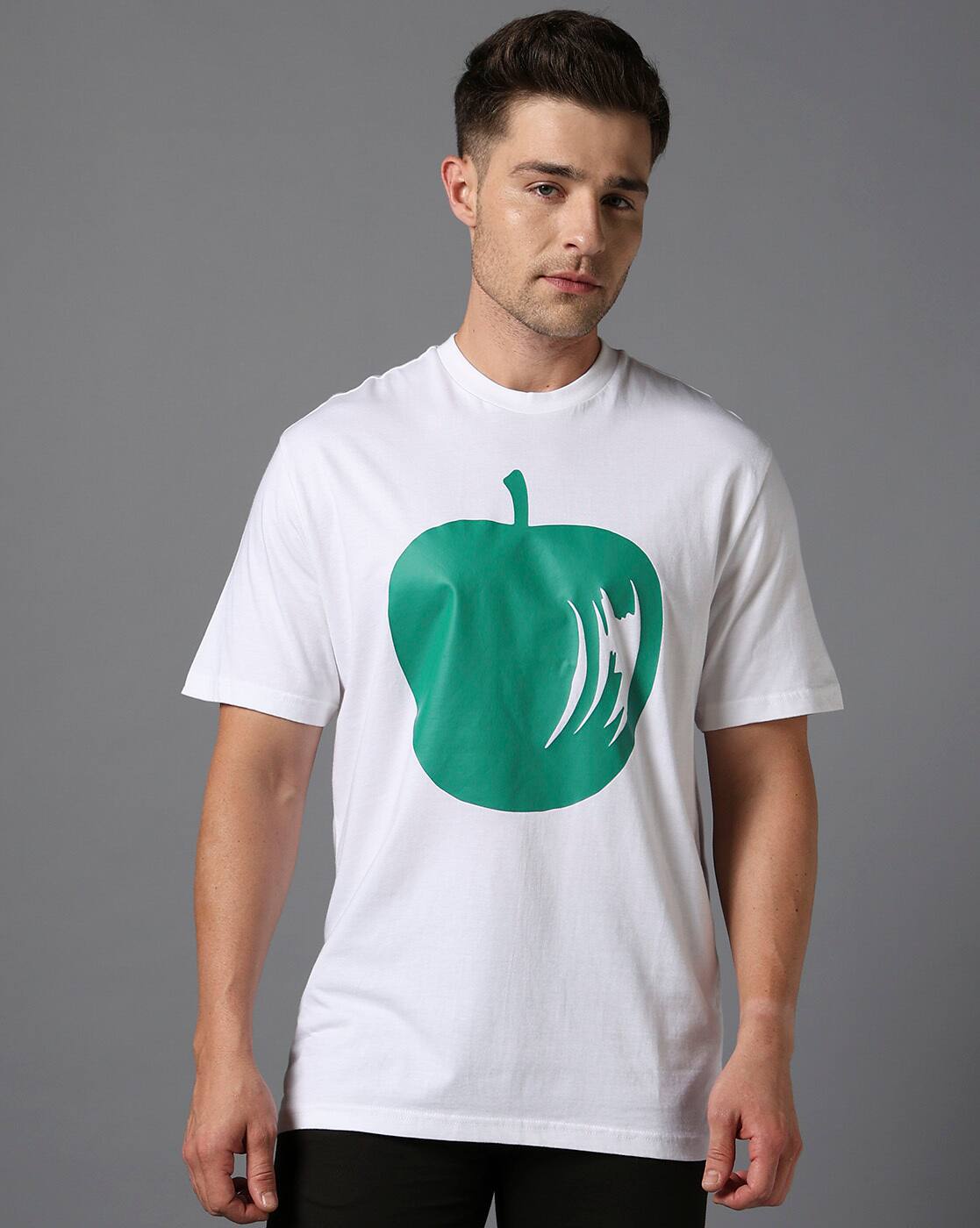 Buy White Tshirts for Men by UNITED COLORS OF BENETTON Online