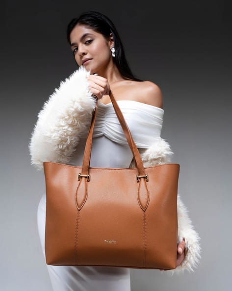 Woman Regular Fit Handbag