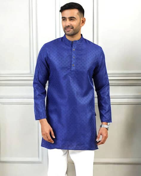 TATTVA Men Embroidered Slim Fit Short Kurta