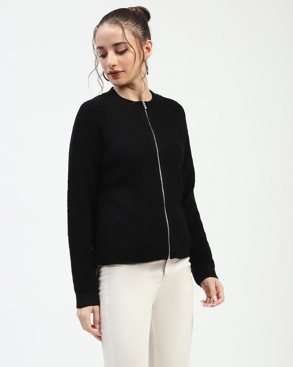 -1117Wx1400H-442797033-black-